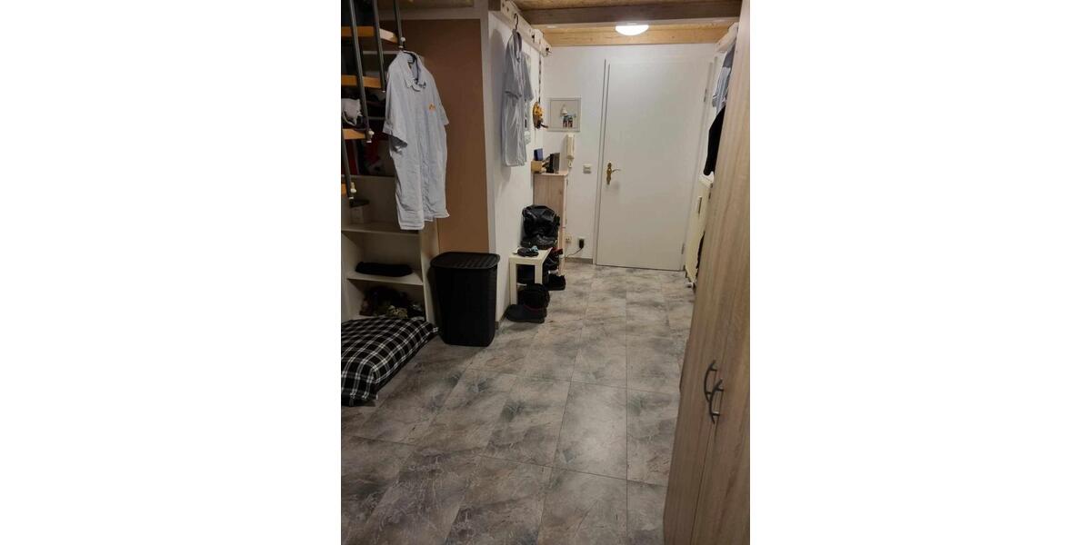 Dachgeschoßwohnung Ingolstadt Nordost - 2 Zimmer, 45 m&sup2;, 900&euro; | Angebot:25512569