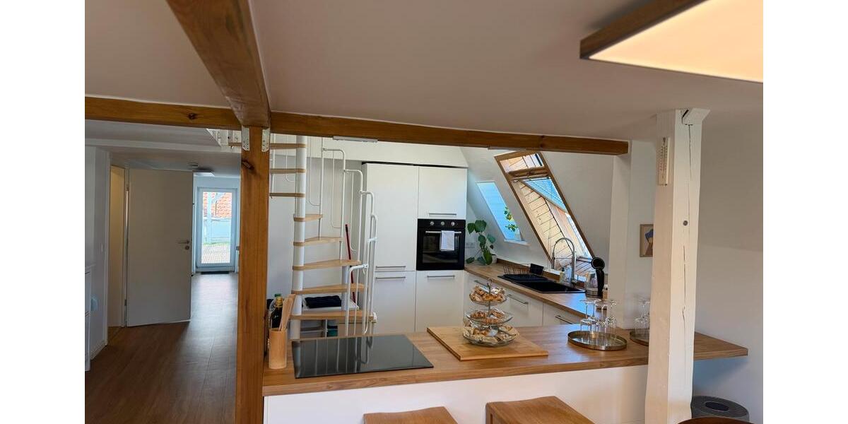 Dachgeschoßwohnung Ingolstadt - 4 Zimmer, 122 m&sup2;, 2.800&euro; | Angebot:26422226