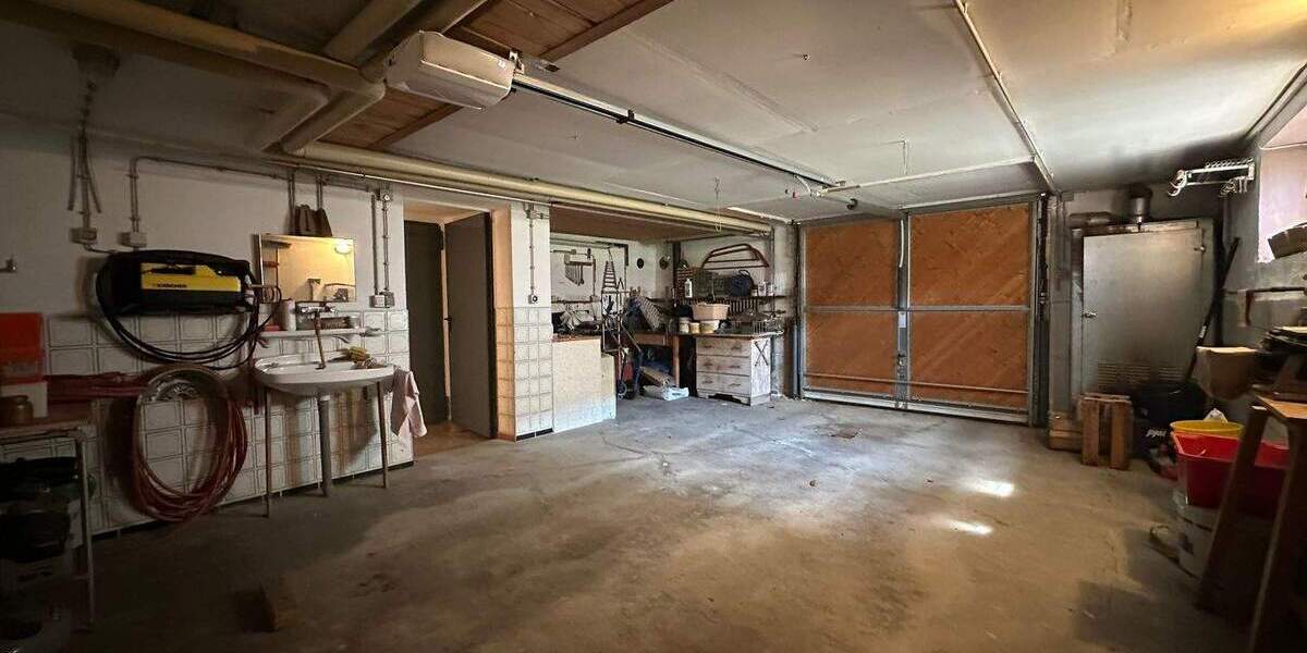 Mehrfamilienhaus, Wohnhaus Denkendorf - 5 Zimmer, 238 m&sup2;, 550.000&euro; | Angebot:25670987