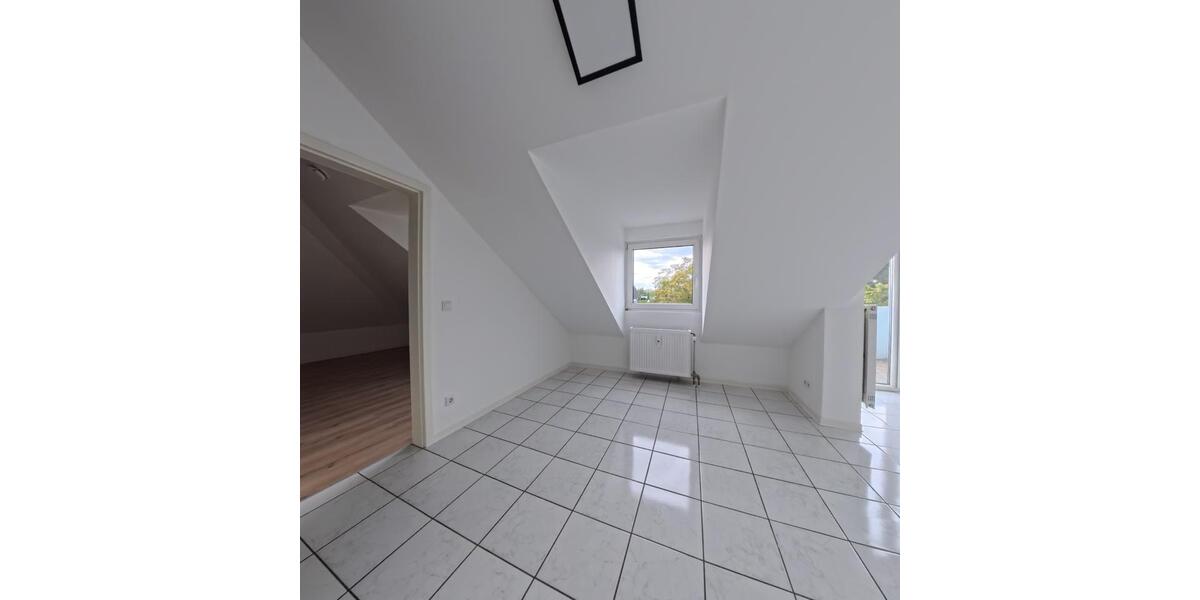 Dachgeschoßwohnung Ingolstadt Friedrichshofen-Hollerstauden - 2 Zimmer, 45 m&sup2;, 630&euro; | Angebot:27550141