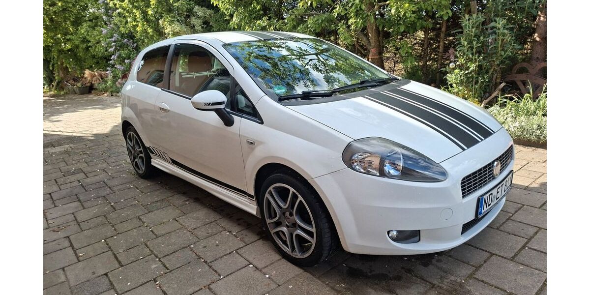 Fiat Grande Punto 119.330 km 3.200 &euro; Rennertshofen 86643