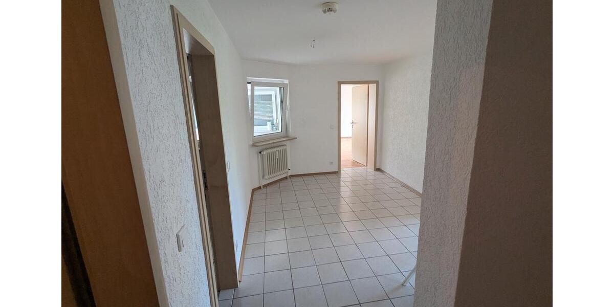 Etagenwohnung Ingolstadt Nordost - 3 Zimmer, 81 m&sup2;, 1.053&euro; | Angebot:26649500