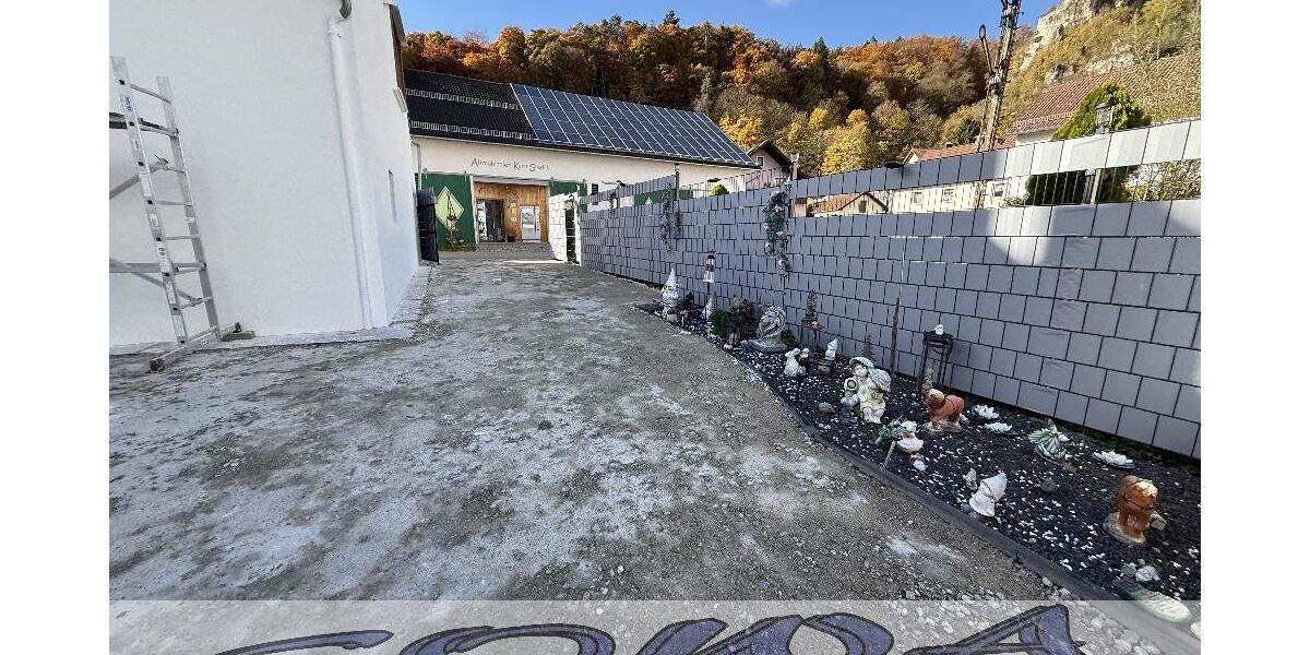 Modernisiertes Einfamilienhaus in Wellheim mit , Nebenräumen und Carport - Ein Objekt von Ihrem Immobilienpartner SOWA Immobilien und Finanzen - Einfamilienhaus Wellheim | Angebot:24676688