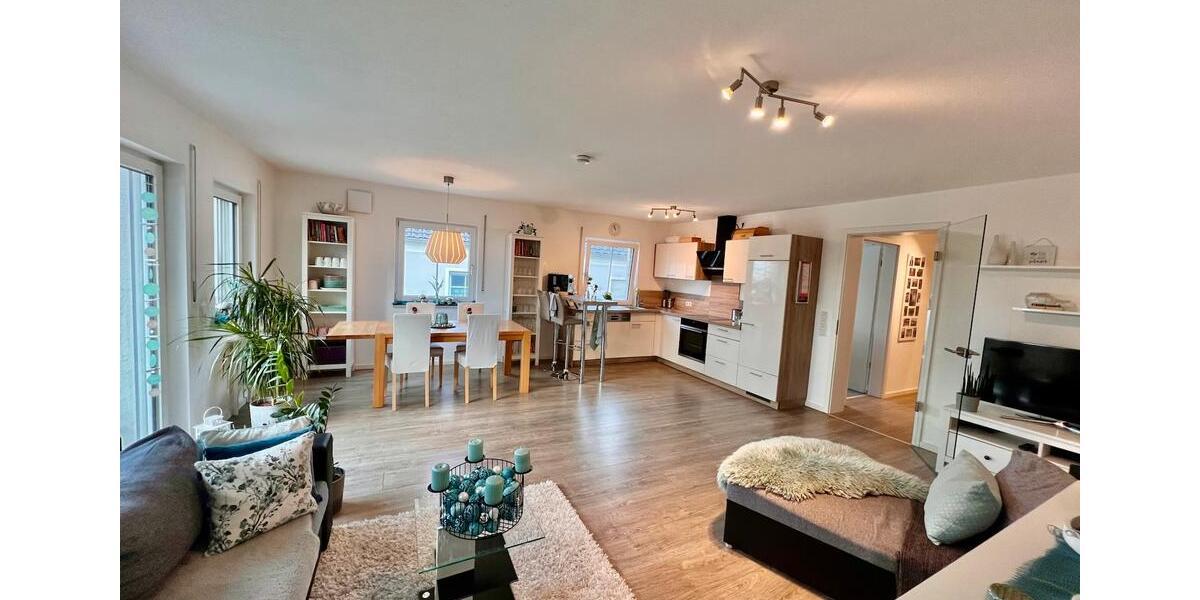 Etagenwohnung Hepberg - 3 Zimmer, 88 m&sup2;, 1.300&euro; | Angebot:26461586