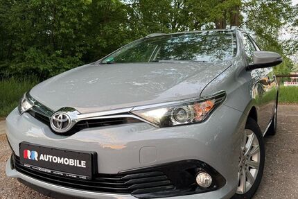Toyota Auris 117.000 km 12.390 &euro; Großmehring 85098