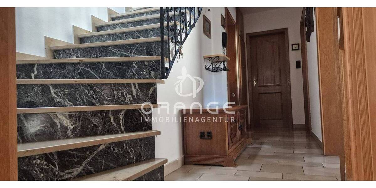 Mehrfamilienhaus, Wohnhaus Ingolstadt / Oberhaunstadt Oberhaunstadt - 4 Zimmer, 102 m&sup2;, 320.000&euro; | Angebot:25732442