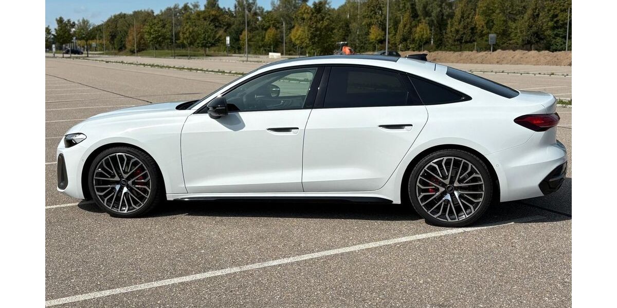 Audi A5 17.000 km 47.100 &euro; Königsmoos 86669