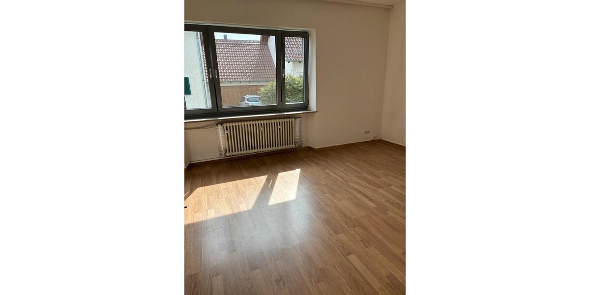 Erdgeschoßwohnung Geisenfeld - 4 Zimmer, 100 m&sup2;, 1.100&euro; | Angebot:25935693