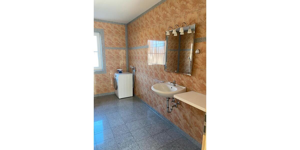 Etagenwohnung Neuburg an der Donau - 4.5 Zimmer, 136 m&sup2;, 1.350&euro; | Angebot:25233714