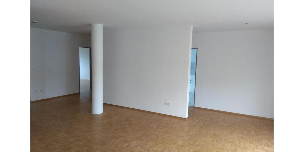 Etagenwohnung Ingolstadt - 3 Zimmer, 104 m&sup2;, 1.050&euro; | Angebot:26335498