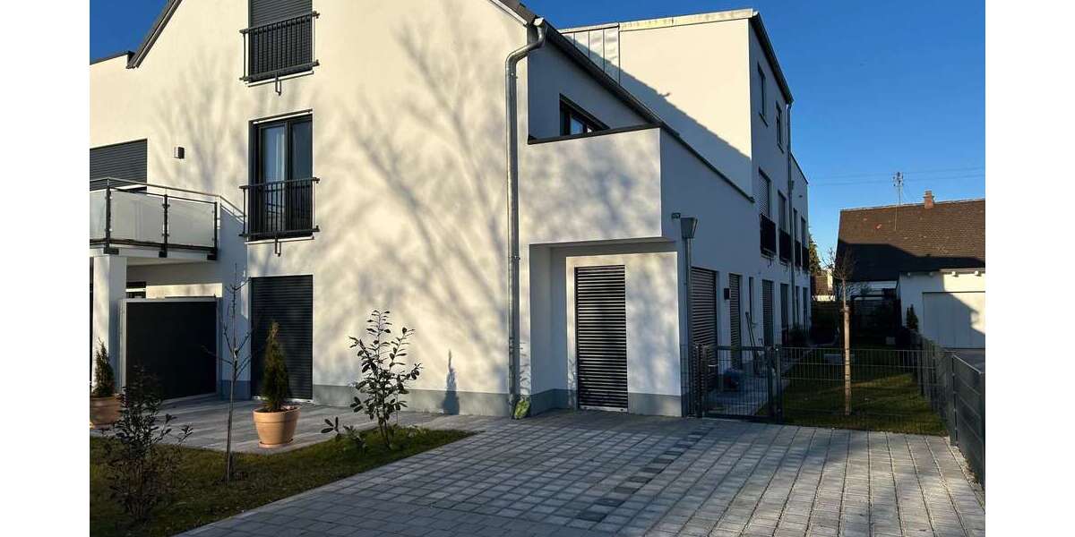 Etagenwohnung Ingolstadt Ringsee - 3 Zimmer, 95 m&sup2;, 1.250&euro; | Angebot:26587483