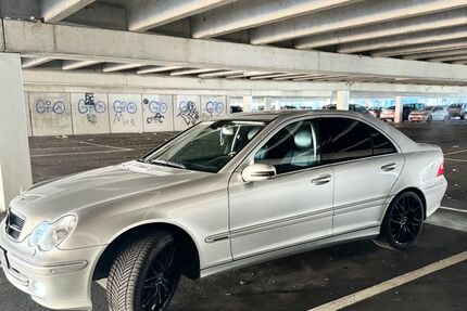 Mercedes-Benz 350 266.500 km 4.499 &euro; Ingolstadt 85053