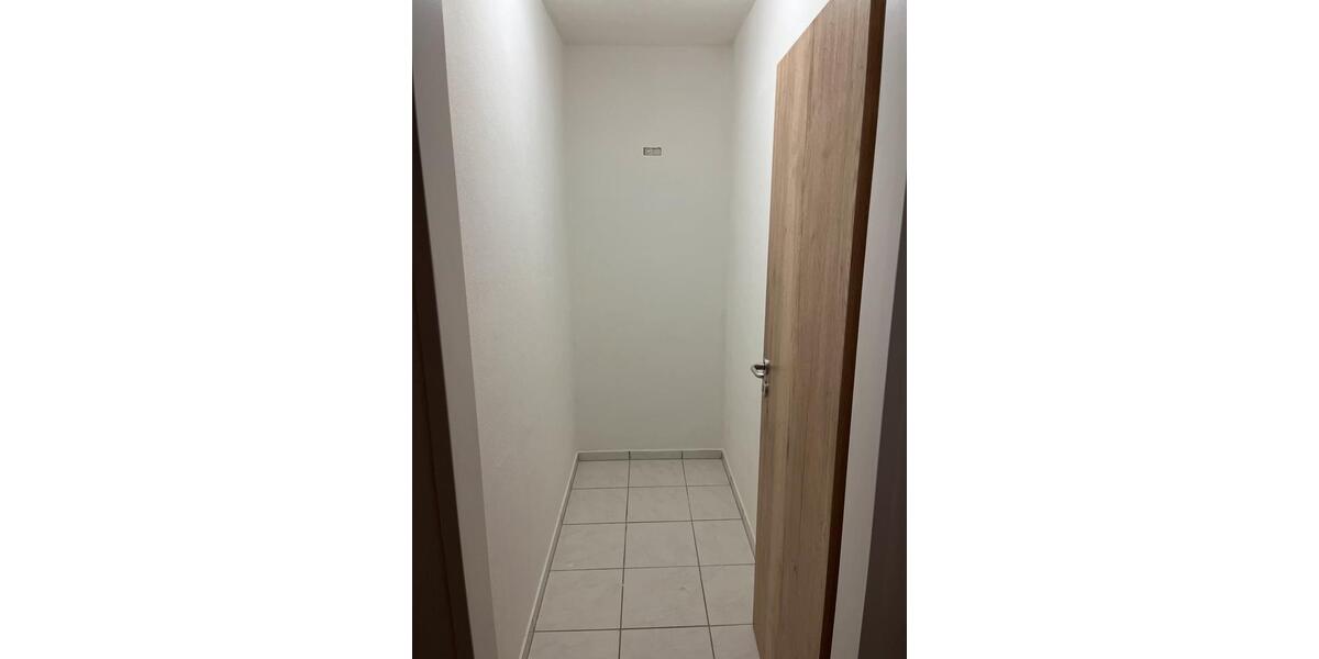 Etagenwohnung Ingolstadt Nordost - 1 Zimmer, 33 m&sup2;, 125.000&euro; | Angebot:26407171