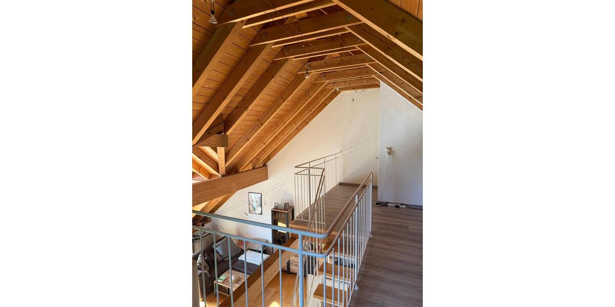 Dachgeschoßwohnung Wolnzach - 1 Zimmer, 92 m&sup2;, 1.080&euro; | Angebot:26439402