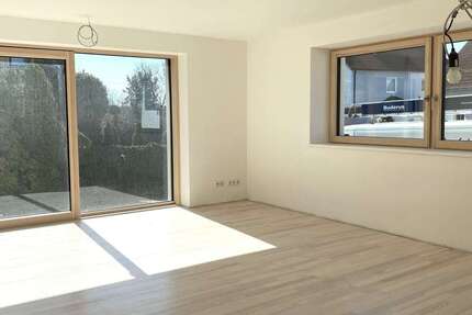 Wohnung Neustadt - 4 Zimmer, 112 m&sup2;, 1.200&euro; | Angebot:25796640