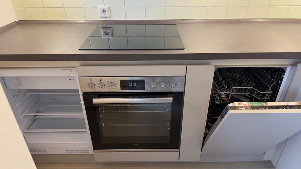 Etagenwohnung Ingolstadt Friedrichshofen-Hollerstauden - 1.5 Zimmer, 35 m&sup2;, 700&euro; | Angebot:25724337