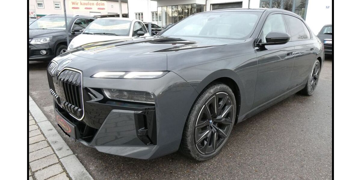 BMW 740 4.003 km 106.777 &euro; Manching 85077