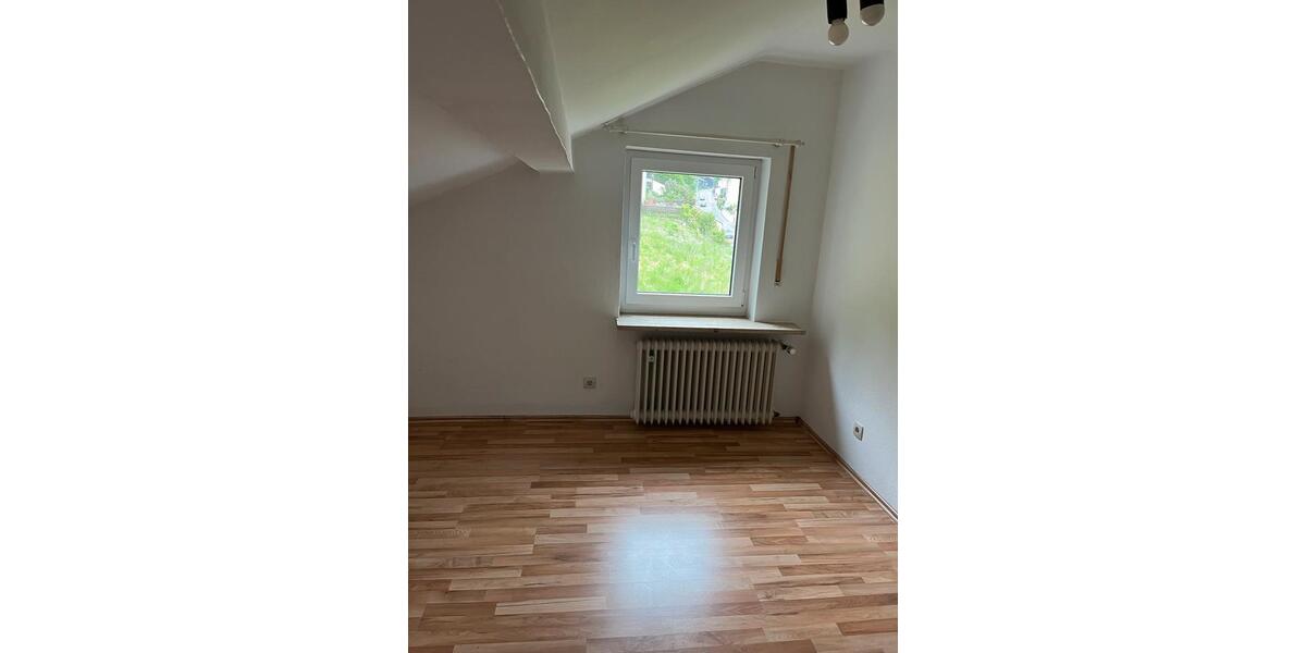 Dachgeschoßwohnung Eichstätt - 2 Zimmer, 37 m&sup2;, 450&euro; | Angebot:25843177