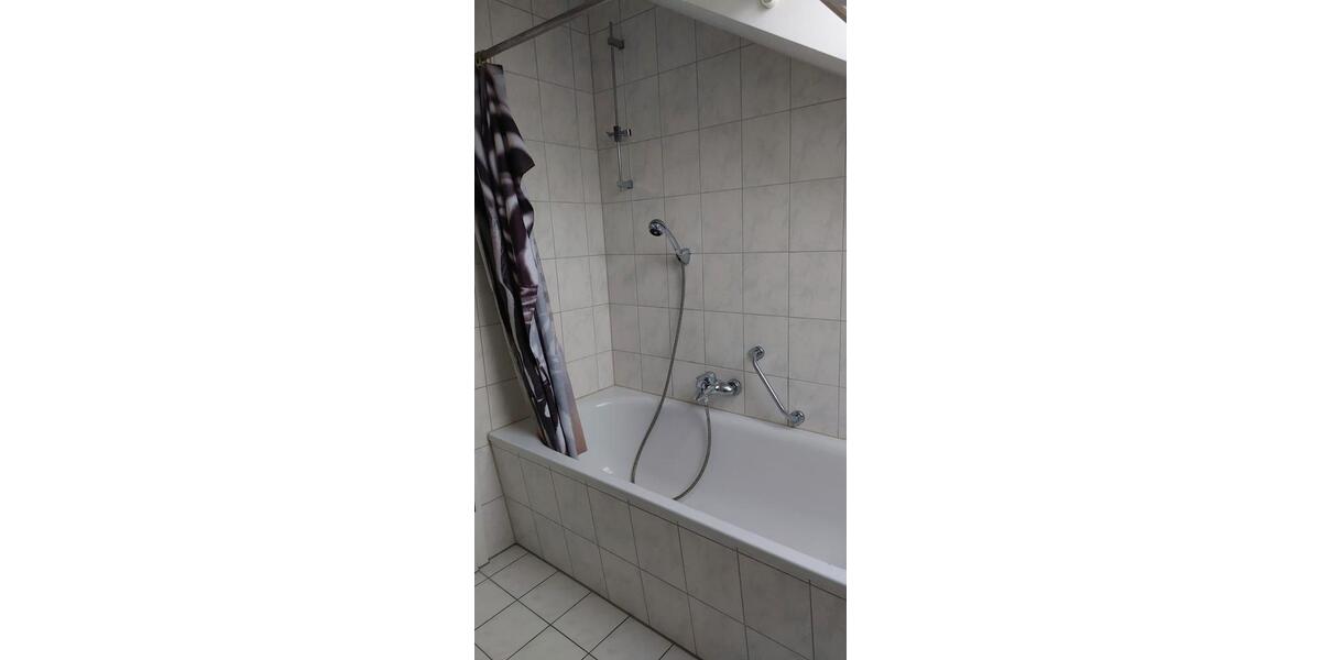 Dachgeschoßwohnung Ingolstadt Friedrichshofen-Hollerstauden - 1 Zimmer, 38 m&sup2;, 550&euro; | Angebot:25887699