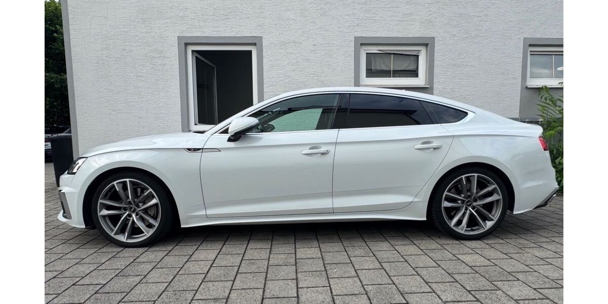 Audi A5 128.000 km 25.590 &euro; Ingolstadt 85055