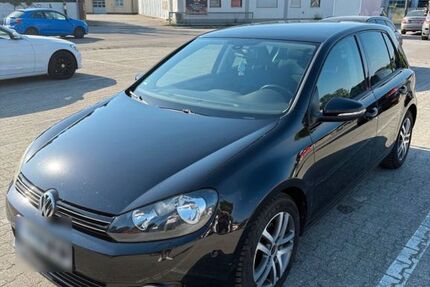 VW Golf 216.606 km 6.500 &euro; Neustadt an der Donau 93333