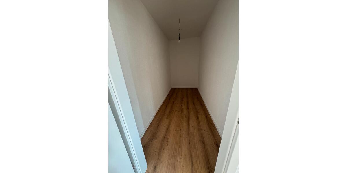 Erdgeschoßwohnung Neustadt an der Donau - 1 Zimmer, 96 m&sup2;, 1.250&euro; | Angebot:25702455