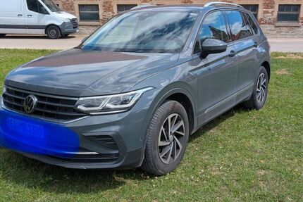 VW Tiguan 107.000 km 24.600 &euro; Adelschlag 85111