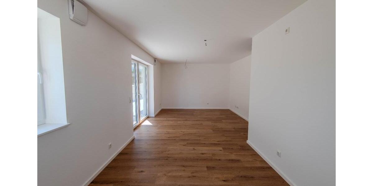Erdgeschoßwohnung Mainburg - 4 Zimmer, 96 m&sup2;, 1.242&euro; | Angebot:26665639