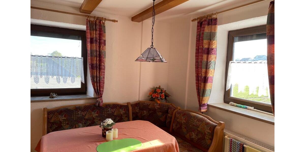 Einfamilienhaus Neustadt an der Donau - 3 Zimmer, 180 m&sup2;, 1.100&euro; | Angebot:26395377