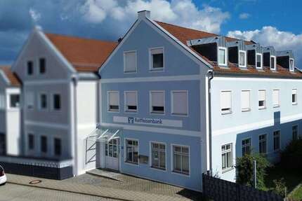 Haus Böhmfeld - 10 Zimmer, 215 m&sup2;, 579.000&euro; | Angebot:23352600