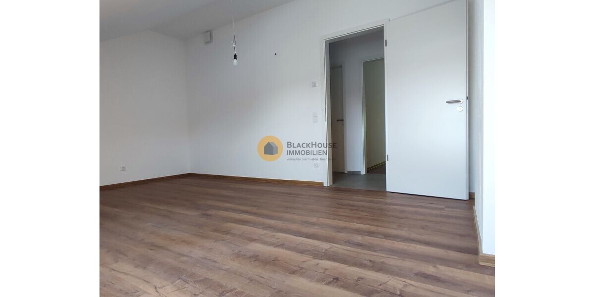 Alternative zum Haus: 6 Zimmer, 187 m² auf einer Ebene, citynah, Bj. 2022, Energie A+ - Mehrfamilienhaus, Wohnhaus Ingolstadt Südost | Angebot:25838779