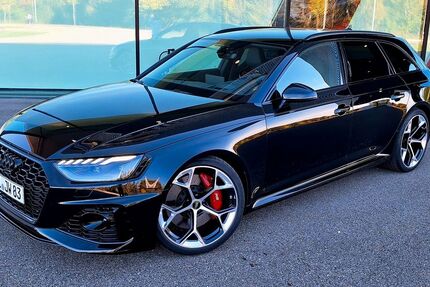 Audi RS4 16.500 km 75.590 &euro; Adelschlag 85111