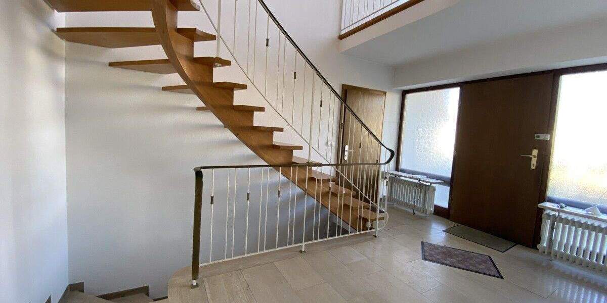 Einfamilienhaus Schrobenhausen - 6 Zimmer, 197 m&sup2;, 720.000&euro; | Angebot:25780446