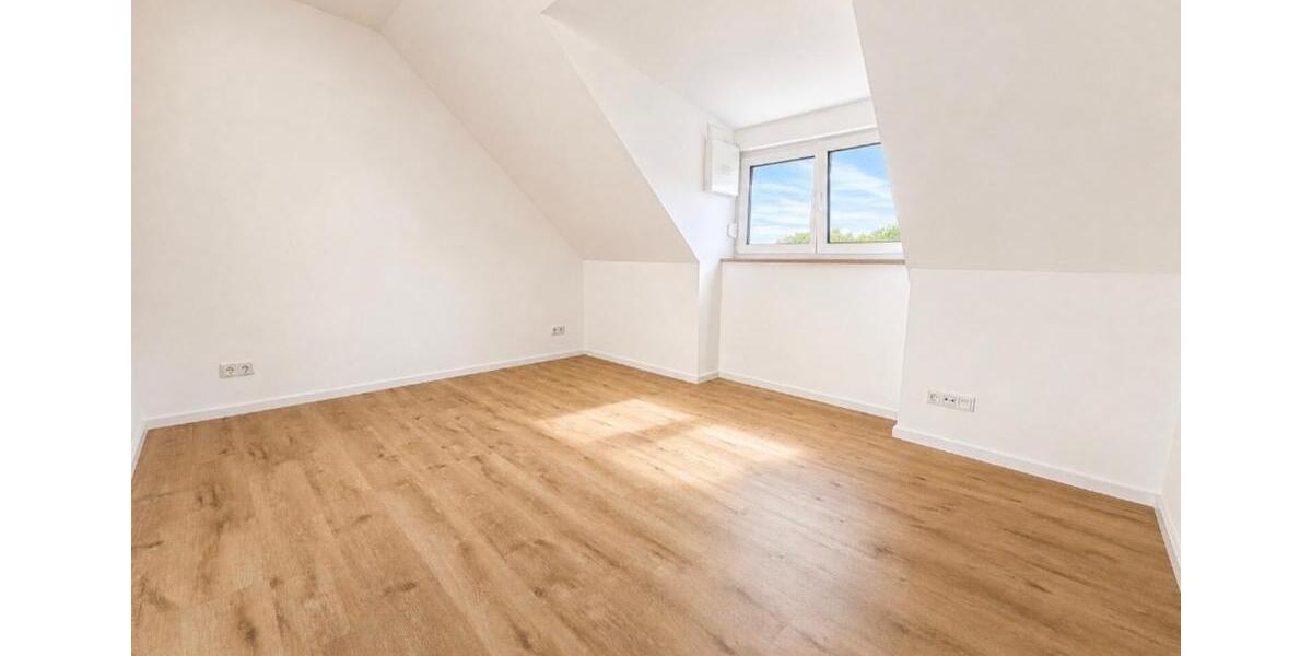 Dachgeschoßwohnung Ingolstadt Nordost - 2 Zimmer, 56 m&sup2;, 900&euro; | Angebot:27591996