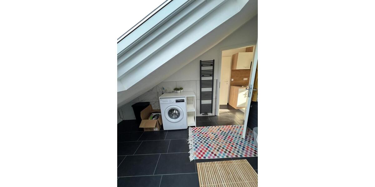 Dachgeschoßwohnung Ingolstadt Nordost - 2 Zimmer, 33 m&sup2;, 950&euro; | Angebot:26480060