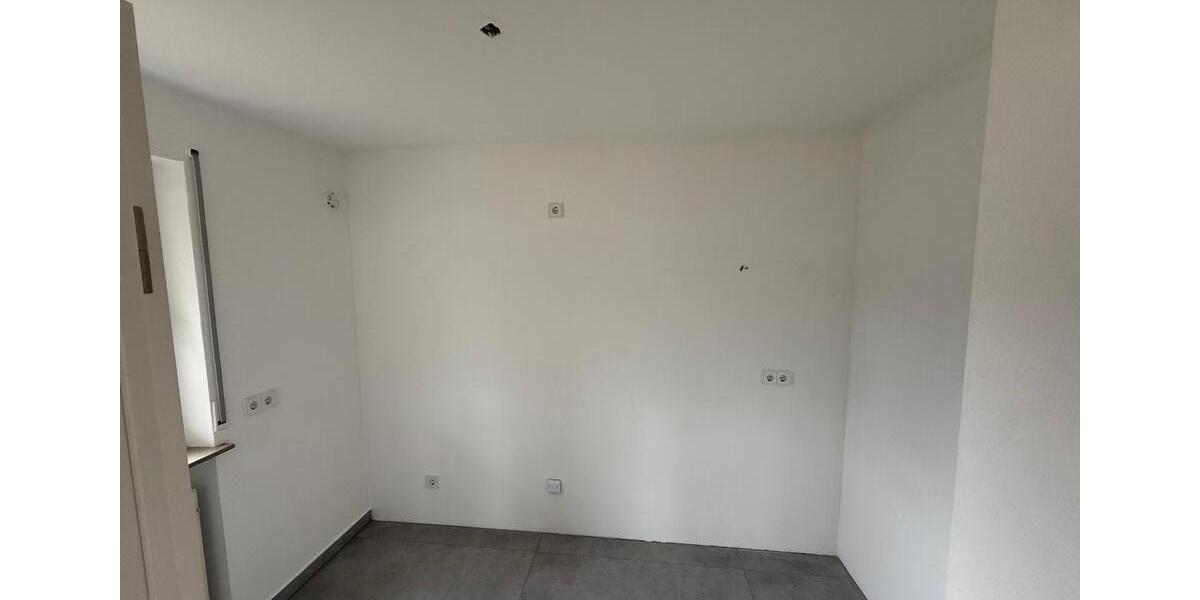 Hochparterre Ingolstadt Südost - 2 Zimmer, 62 m&sup2;, 175.000&euro; | Angebot:25943070