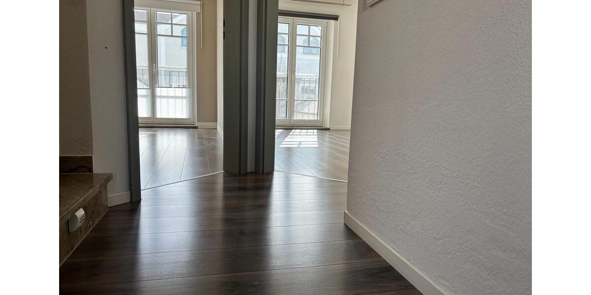 Reihenhaus Ingolstadt Südost - 6 Zimmer, 155 m&sup2;, 2.600&euro; | Angebot:25626122