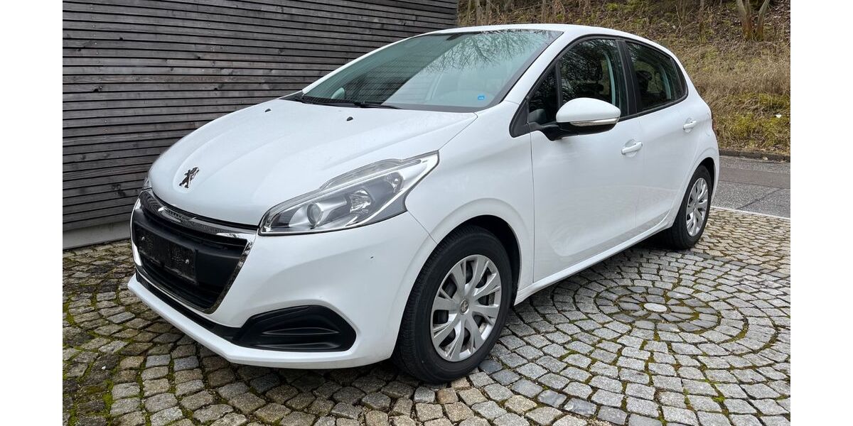 Peugeot 208 31.180 km 9.950 &euro; Mainburg 84048
