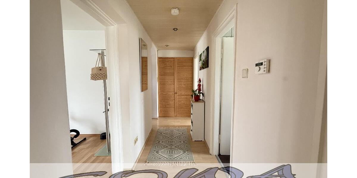 2 Wohneinheiten zusammengelegt! Helle, schöne 5 Zimmer mit Balkon und mit Garage in Neuburg - Ein Objekt von Ihrem Immobilienpartner SOWA Immobilien und Finanzen - 5- Neuburg | Angebot:25977736