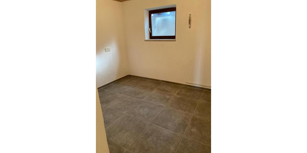 Etagenwohnung Wellheim - 4 Zimmer, 113 m&sup2;, 980&euro; | Angebot:27622501