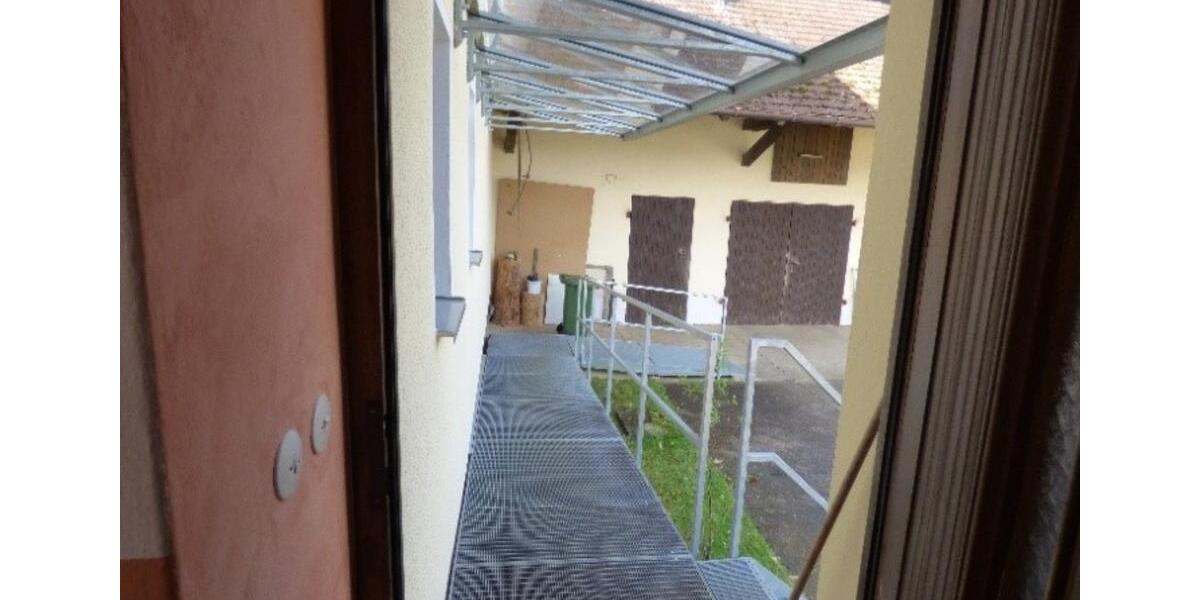 Einfamilienhaus Pollenfeld - 7 Zimmer, 174 m&sup2;, 470.000&euro; | Angebot:25273094