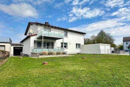 Haus Denkendorf - 5 Zimmer, 238 m&sup2;, 550.000&euro; | Angebot:25670987