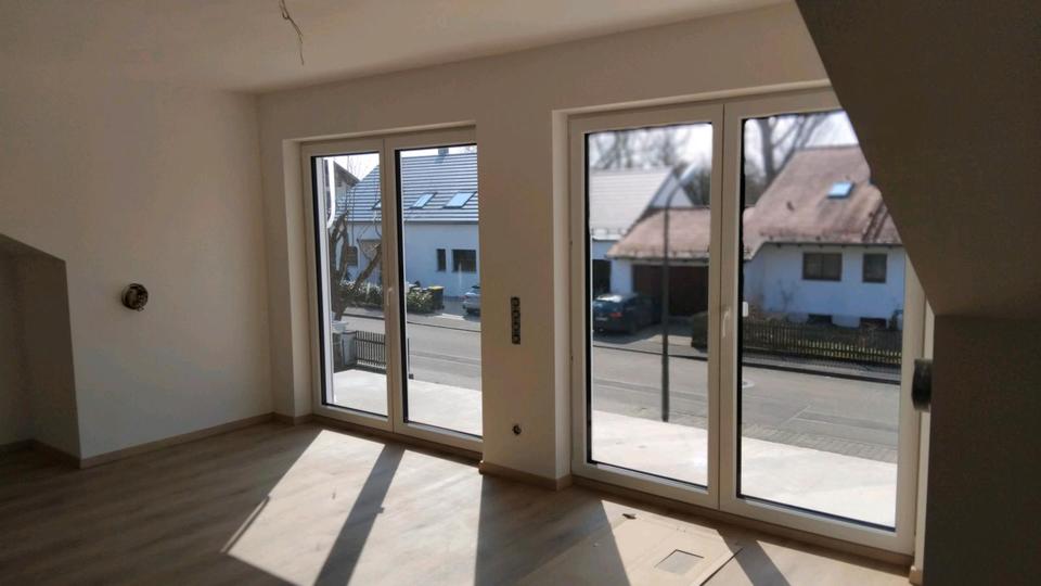 Dachgeschoßwohnung Baar-Ebenhausen Ebenhausen - 5 Zimmer, 120 m&sup2;, 1.600&euro; | Angebot:25378095