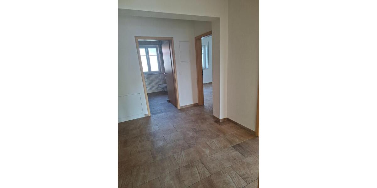 Etagenwohnung Wolnzach - 3 Zimmer, 85 m&sup2;, 790&euro; | Angebot:25256126