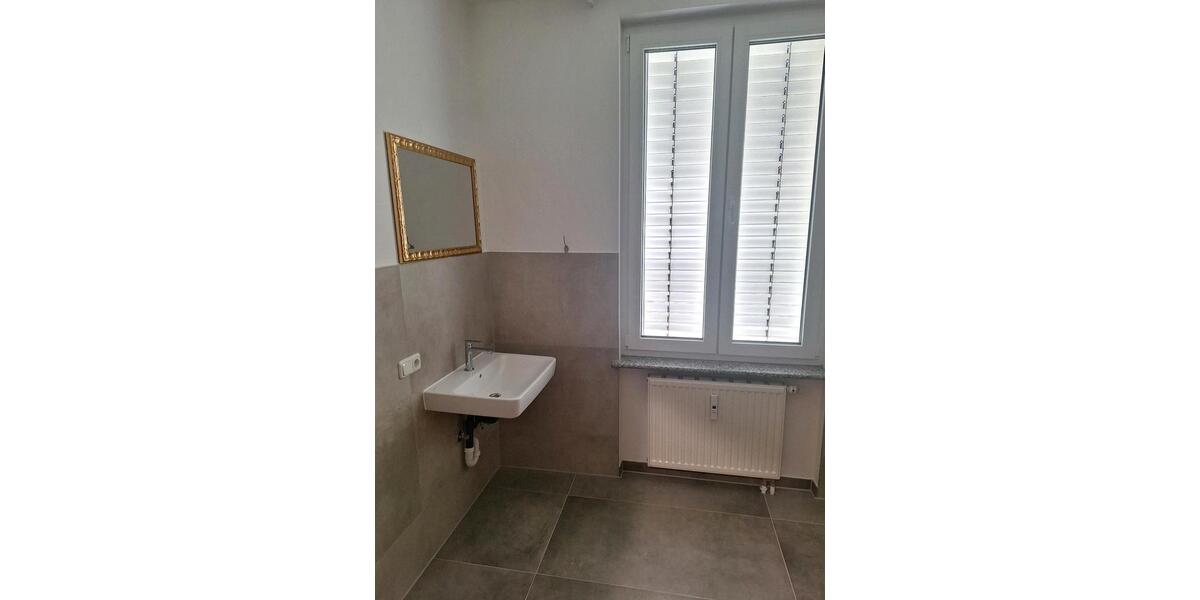 Erdgeschoßwohnung Neuburg an der Donau - 3 Zimmer, 130 m&sup2;, 1.000&euro; | Angebot:25634197