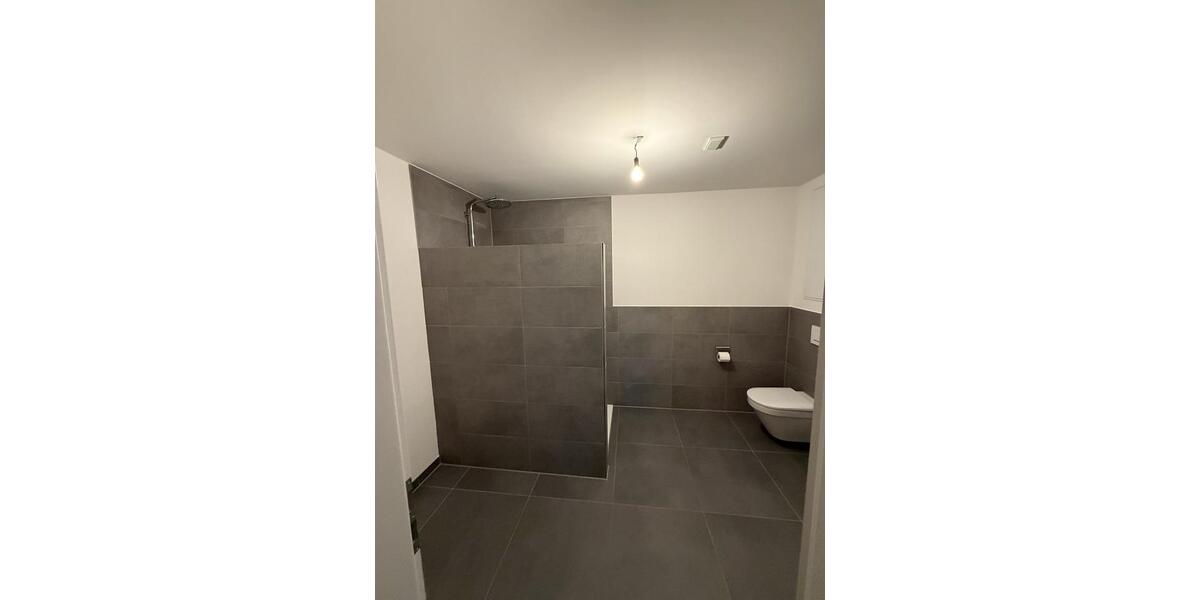 Erdgeschoßwohnung Schrobenhausen - 3 Zimmer, 84 m&sup2;, 1.350&euro; | Angebot:21401278