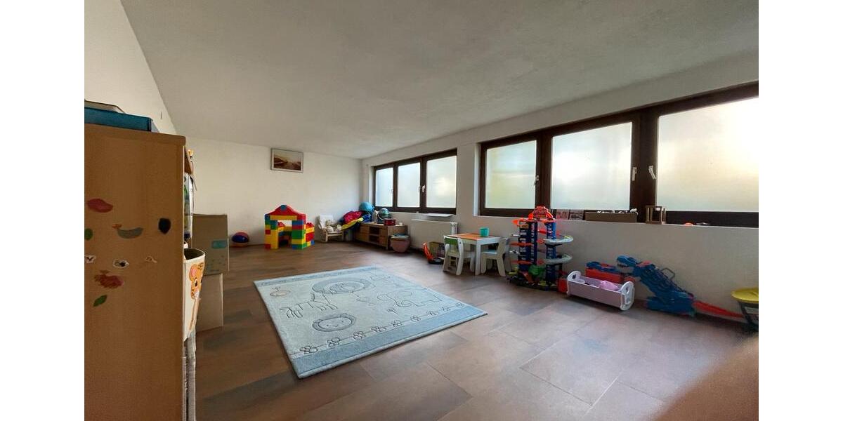 Mehrfamilienhaus, Wohnhaus Wettstetten - 10 Zimmer, 245 m&sup2;, 950.000&euro; | Angebot:24640296