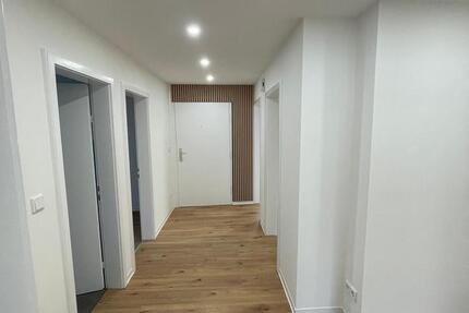 Wohnung Ingolstadt Nordost - 3.5 Zimmer, 65 m&sup2;, 1.100&euro; | Angebot:26266134
