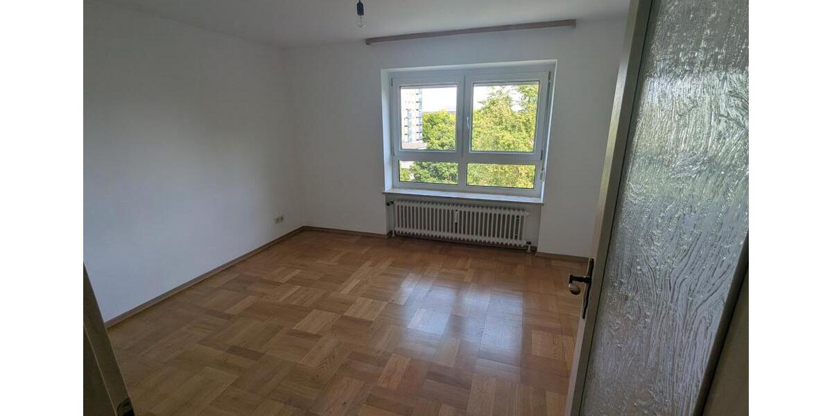 Etagenwohnung Ingolstadt Nordost - 3 Zimmer, 81 m&sup2;, 1.053&euro; | Angebot:26649500