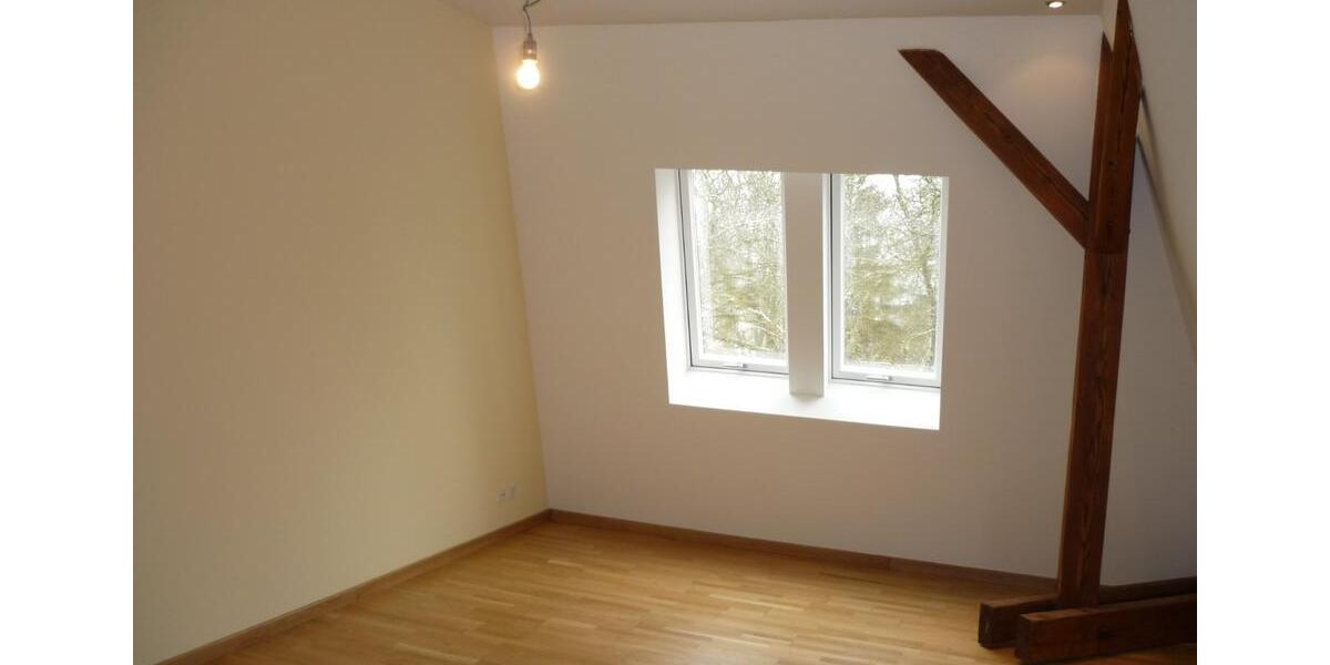 Etagenwohnung Riedenburg - 4 Zimmer, 150 m&sup2;, 1.125&euro; | Angebot:25294765